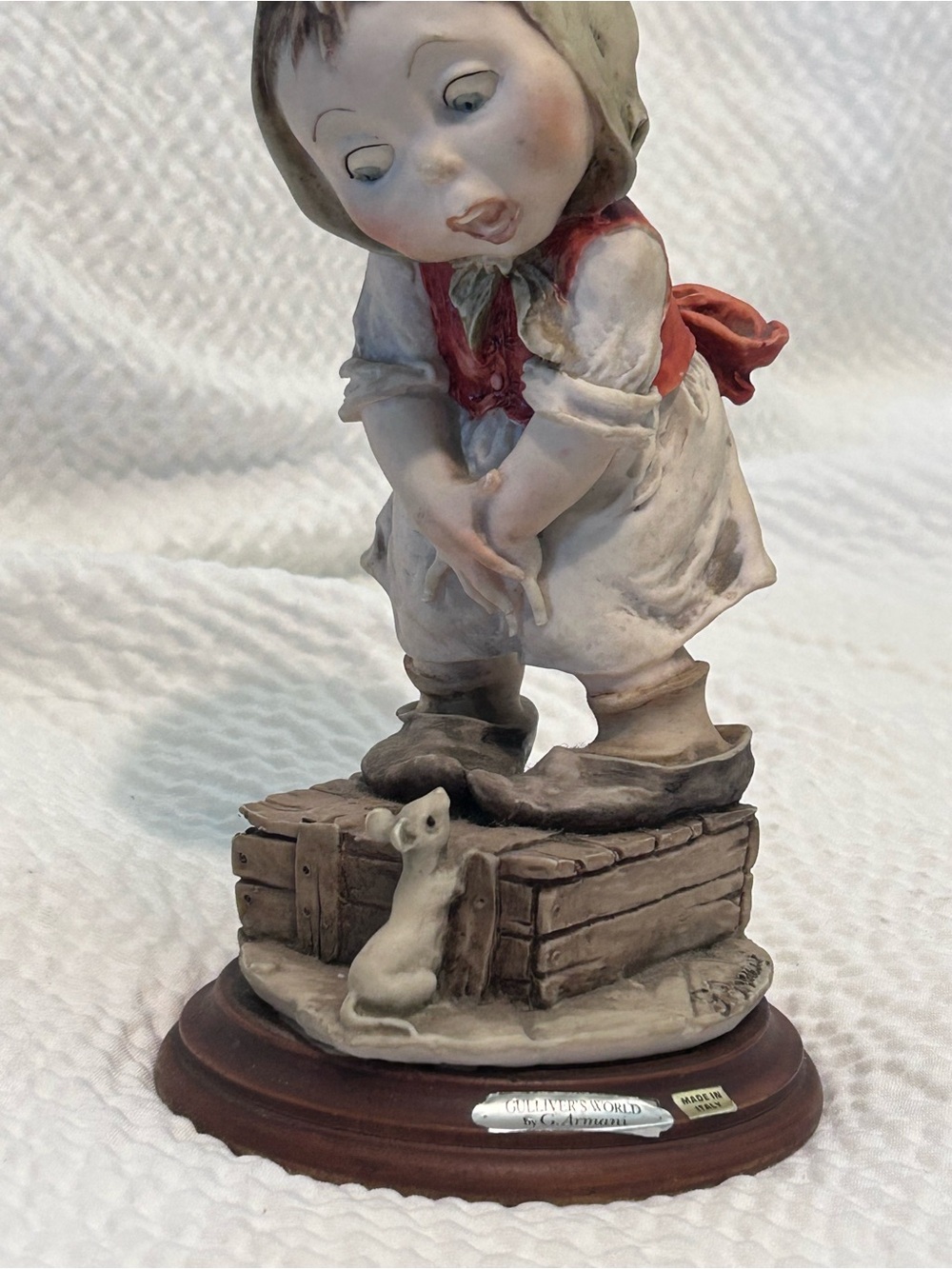 Giuseppe Armani handpainted figurine signed by Giuseppe Armani 1980 collectible